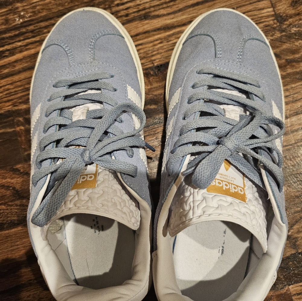 Adidas Gazelle bold light blue sz 6